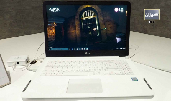 لاپتۆپێك بە كوالیتی نیشاندانی 4K